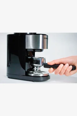 Kahvimylly PRO, jossa on integroitu vaaka EKM 500