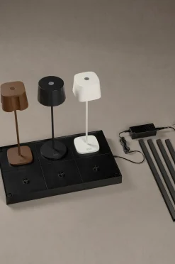 Latauslevy USB, korkeus 4 cm