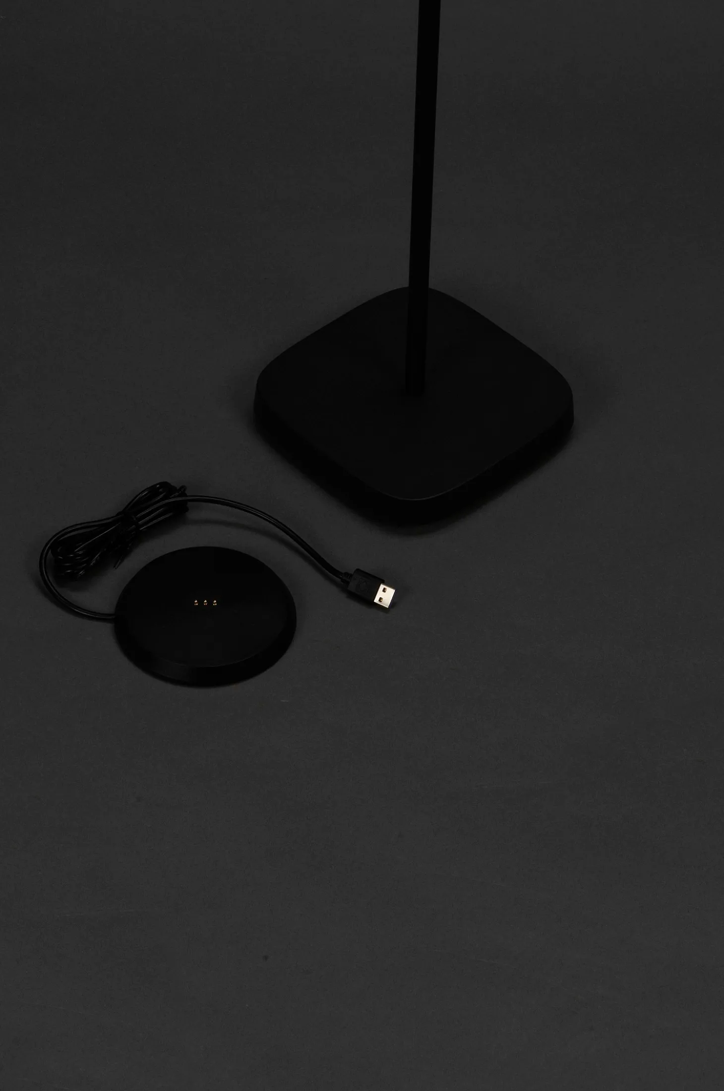 Lattiavalaisin Nice Usb 120 cm