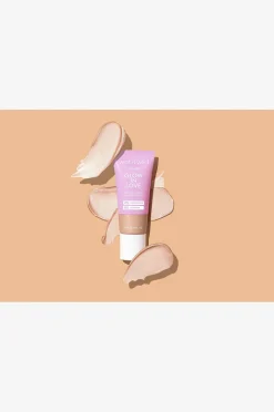 Mega Glo GloW In Love Radiance Liquid