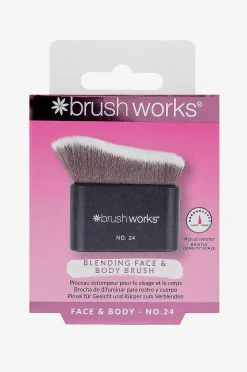 No. 24 Blending Face & Body Brush