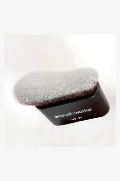 No. 24 Blending Face & Body Brush