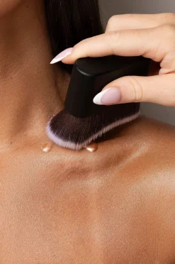 No. 24 Blending Face & Body Brush