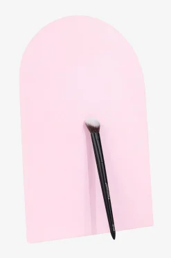 No. 25 Brightening Concealer Brush