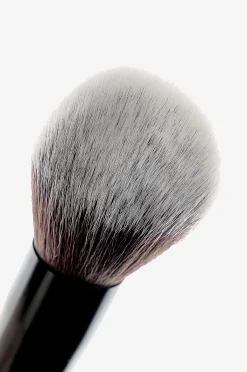 No. 10 Bronzer Brush