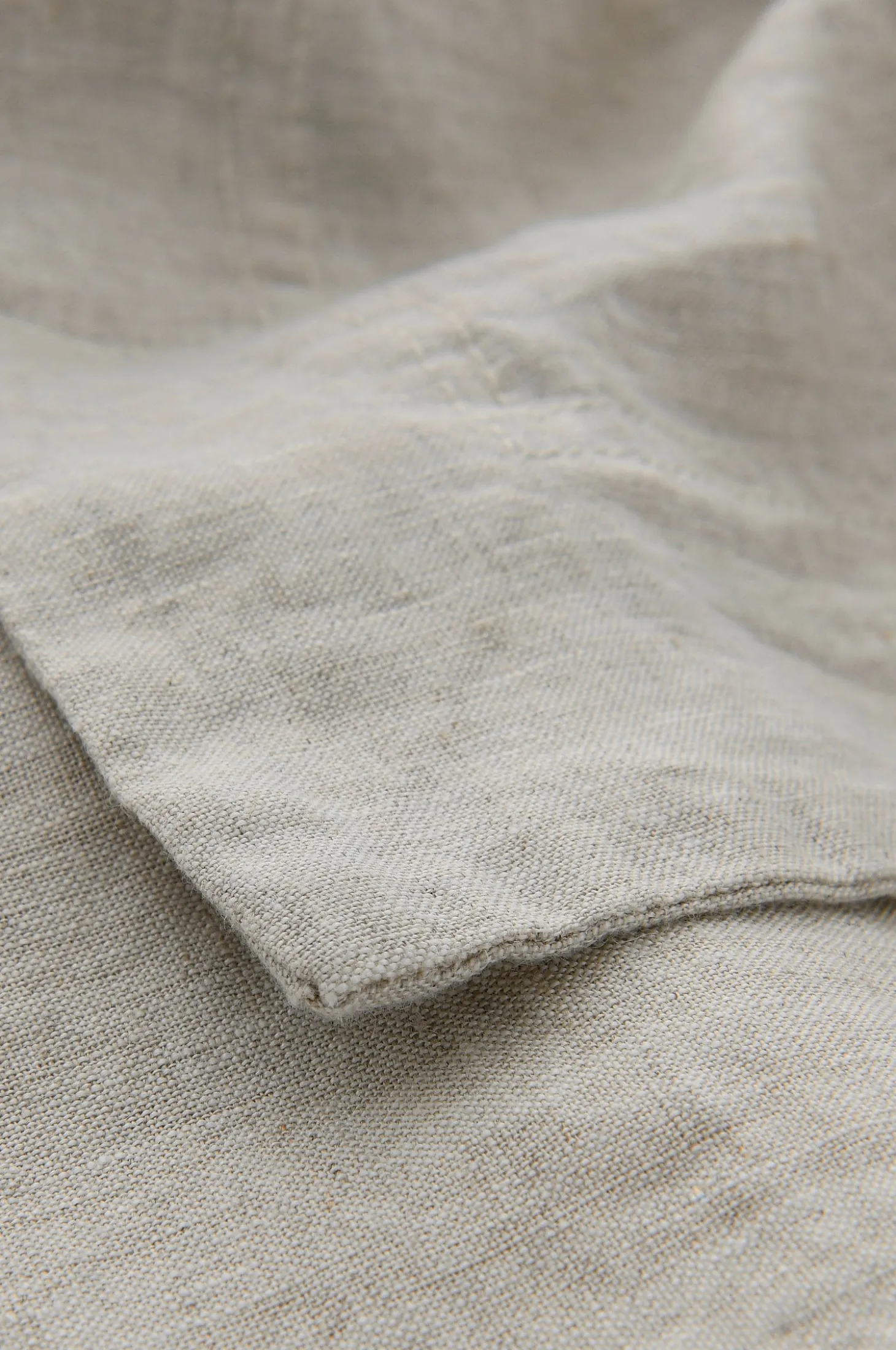 Pöytäliina Malva 100% pellavaa, 140x140 cm