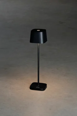 Pöytävalaisin Capri USB, korkeus 20 cm