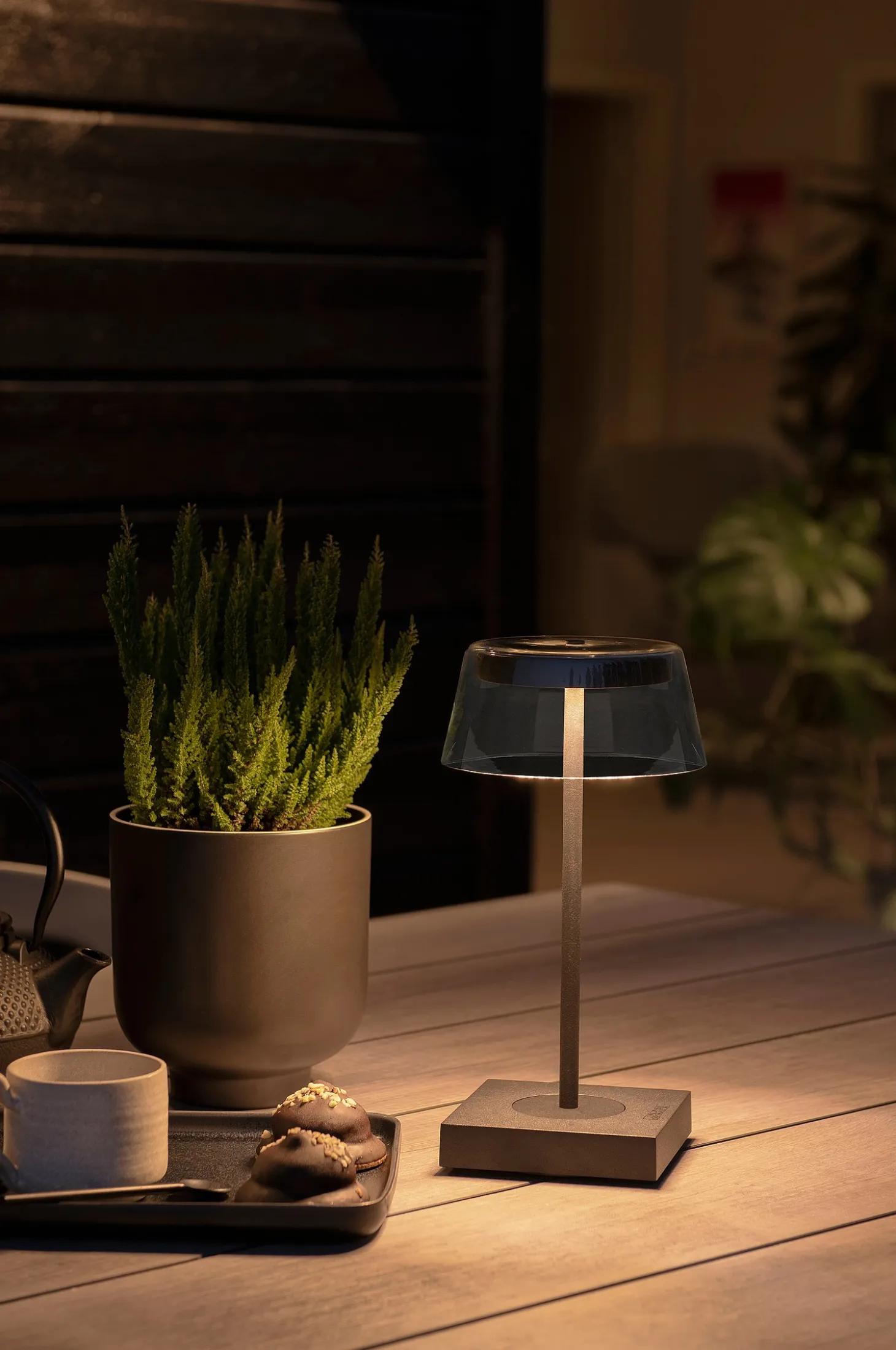 Pöytävalaisin Scilla USB, 36 cm