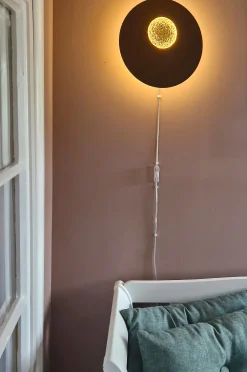 Seinävalaisin LED Planet