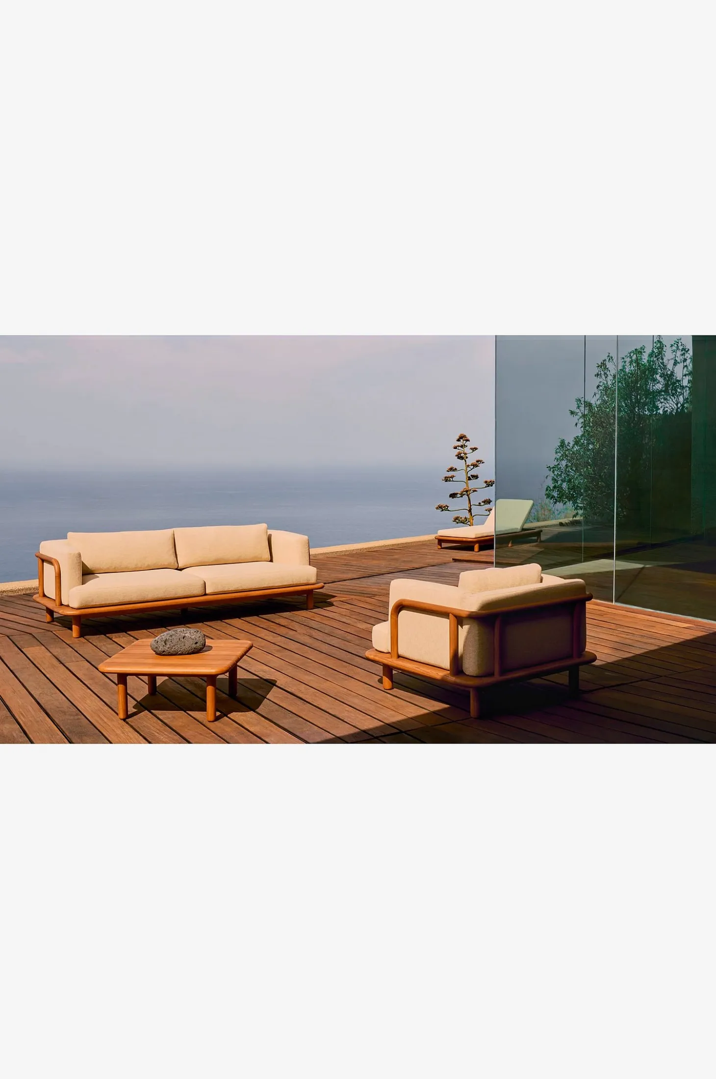 Turqueta-sohvapöytä massiivisesta teak-puusta, 70 x 70 cm, 100 %. Fsc