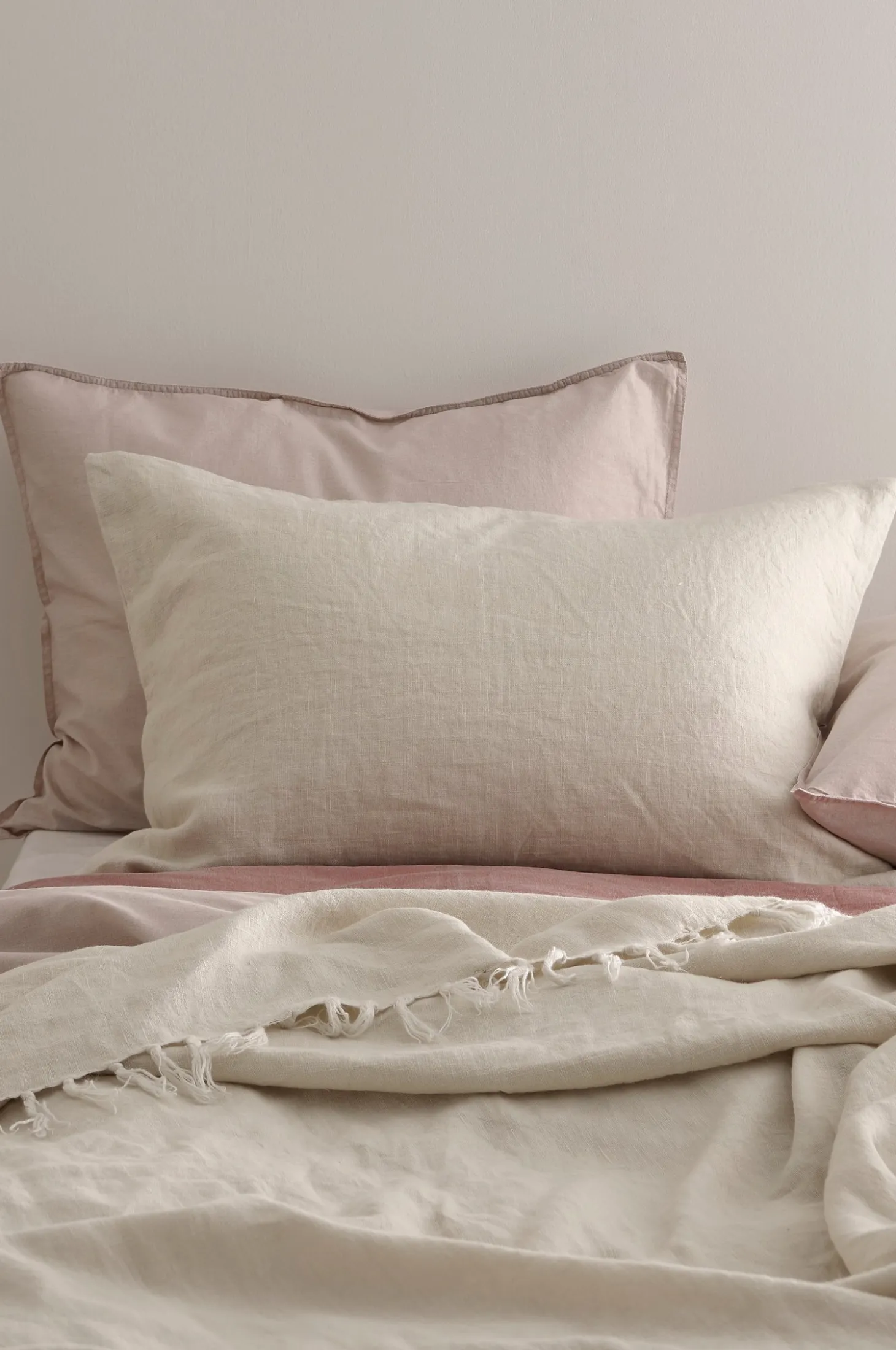 Tyynynpäällinen Kiyoko pestyä pellavaa