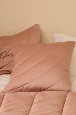 Tyynynpäällinen Maja
