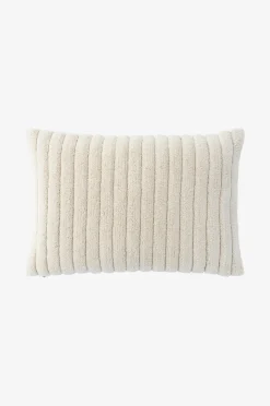 Tyynynpäällinen Nina
