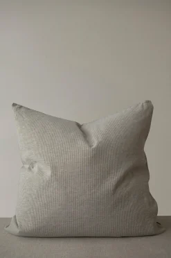 Tyynynpäällinen Stripe No 1, 65x65 cm hamppu / puuvillaa