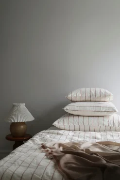 Tyynynpäällinen Stripe No.3 65x65 cm hamppua/puuvillaa