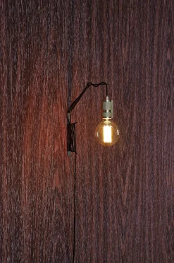 WALL HANGER, musta