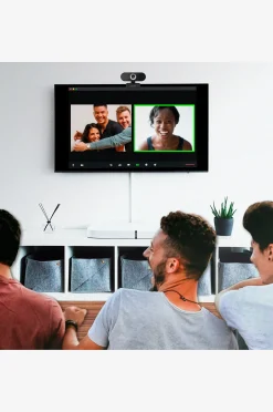 Webkamera HD 720p, sisäänrakennettu mikrofoni.